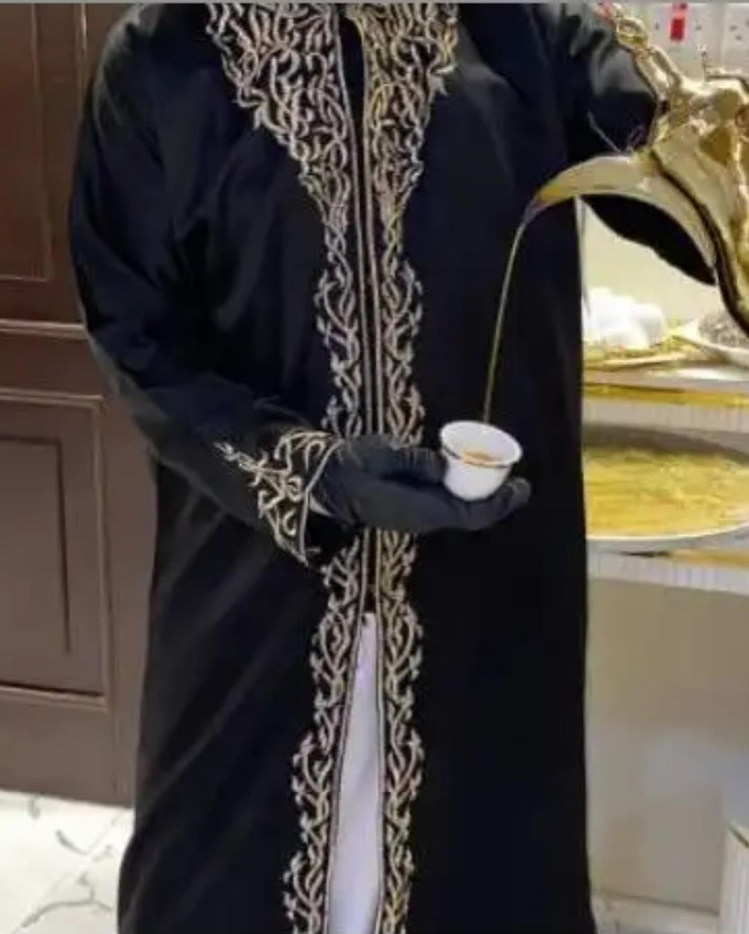 قهوجي في الرياض النرجس